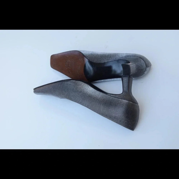 Stuart Weitzman pumps - Picture 6 of 8